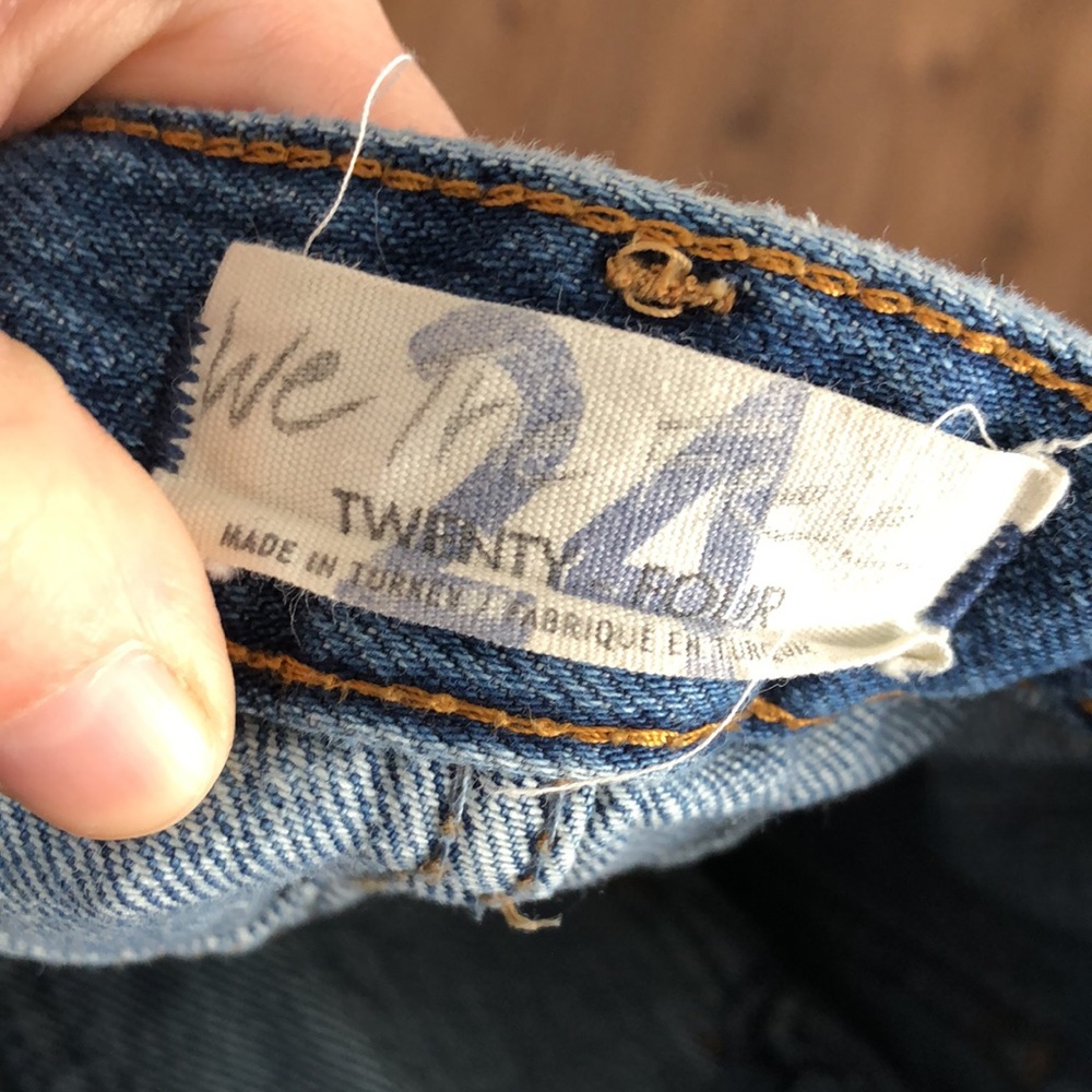 We The Free Free People 24 High Wasted Jean Shorts with Buttons - Picture 3 of 4